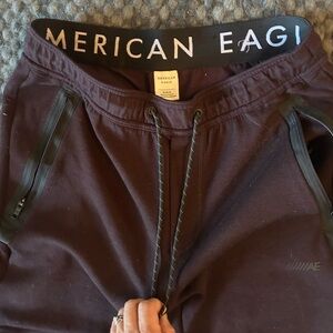 American Eagle Outfitters Men's Dark Burgundy COMFY Joggers with zip pockets!